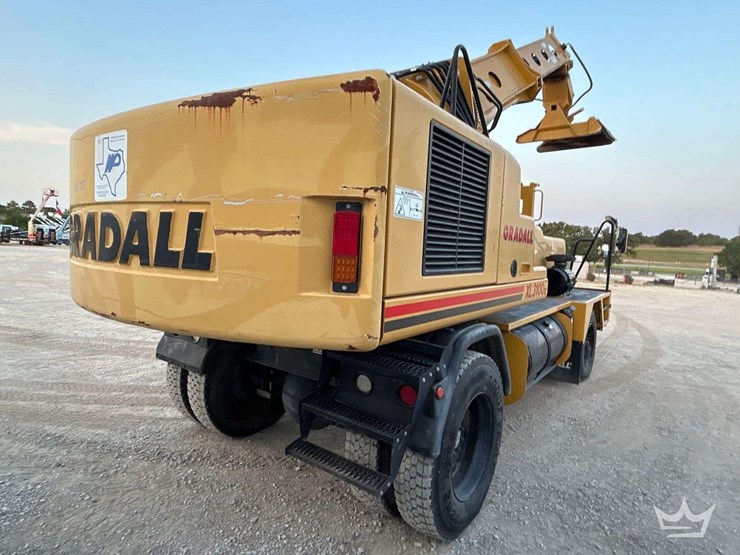 2014-gradall-xl3100-iv-image-4