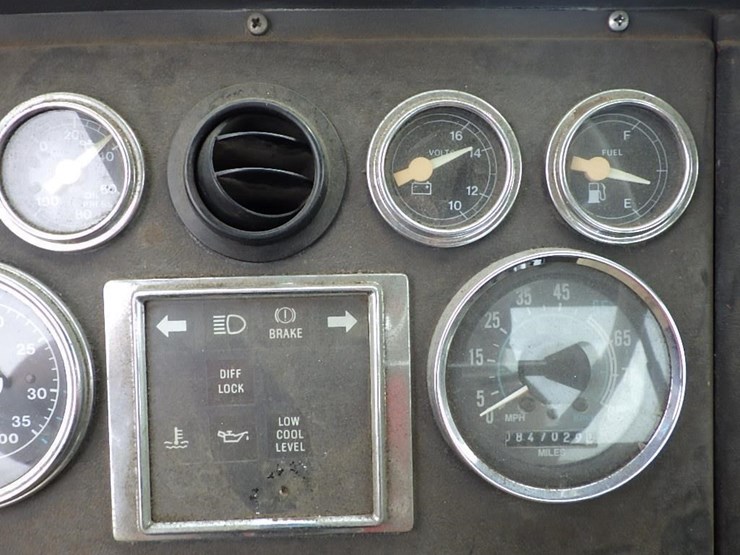 1989-ford-l9000-image-31