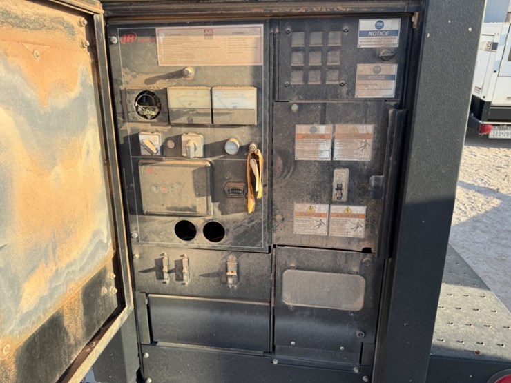 ingersoll-rand-g25-image-3