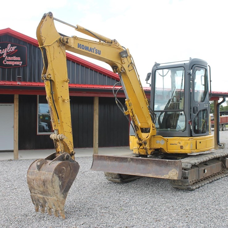 KOMATSU PC40MR-2