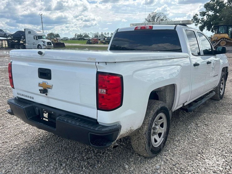 2017-chevrolet-silverado-1500-image-3