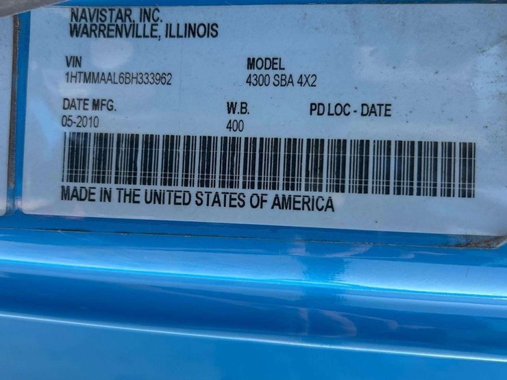 2011-international-durastar-4300-image-6