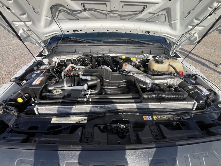 2015-ford-f550-image-17