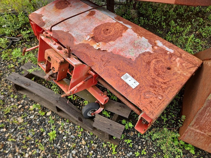 gravely-48"-broom-attachment-image-1