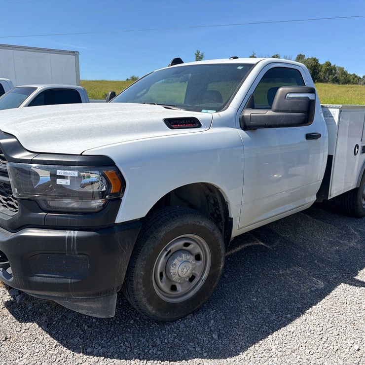 2024 RAM 2500 TRADESMAN