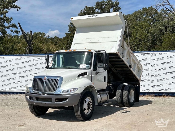2015-international-durastar-4300-s/a-dump-truck-image-1