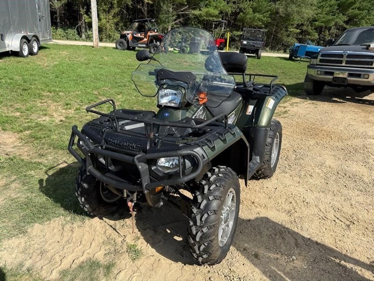 2011-polaris-sportsman-550-image-2