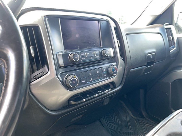 2019-chevy-silverado-pickup-truck-vn:172394-4x4-image-12