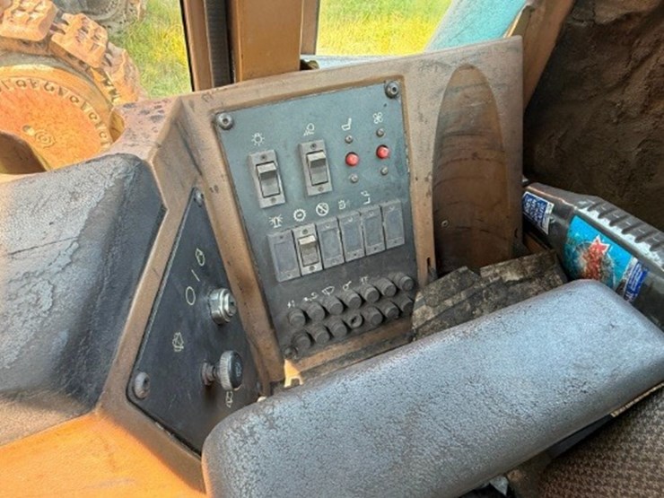caterpillar-970f-image-11