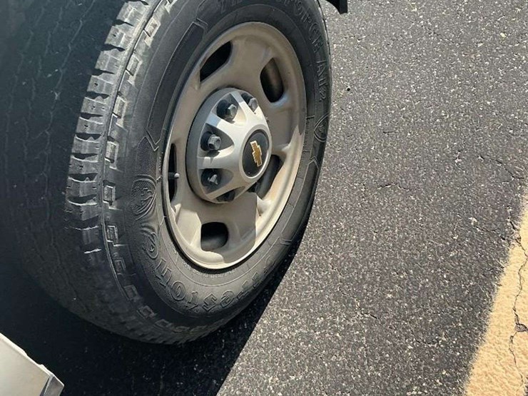 2019-chevrolet-silverado-2500-image-12