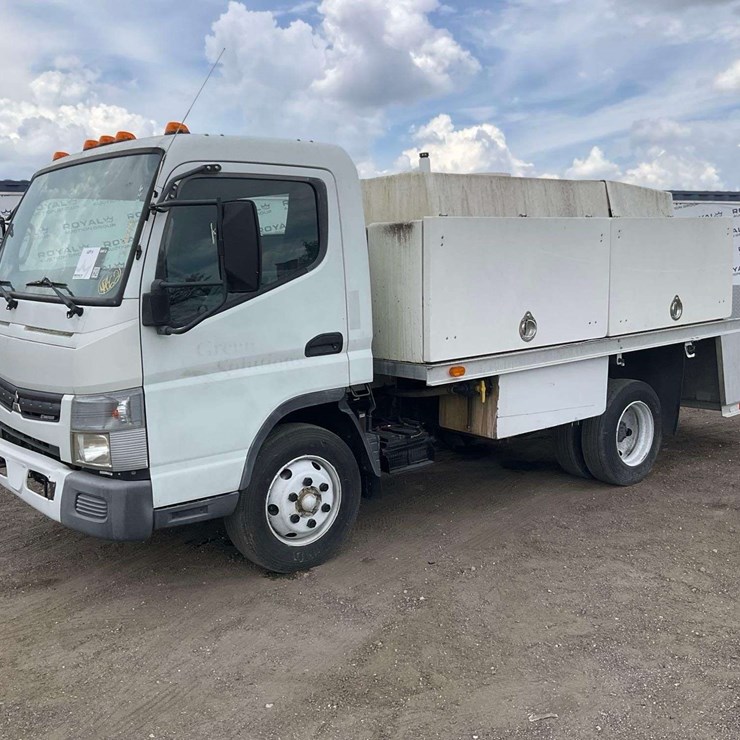 2013 MITSUBISHI FUSO FEC72S