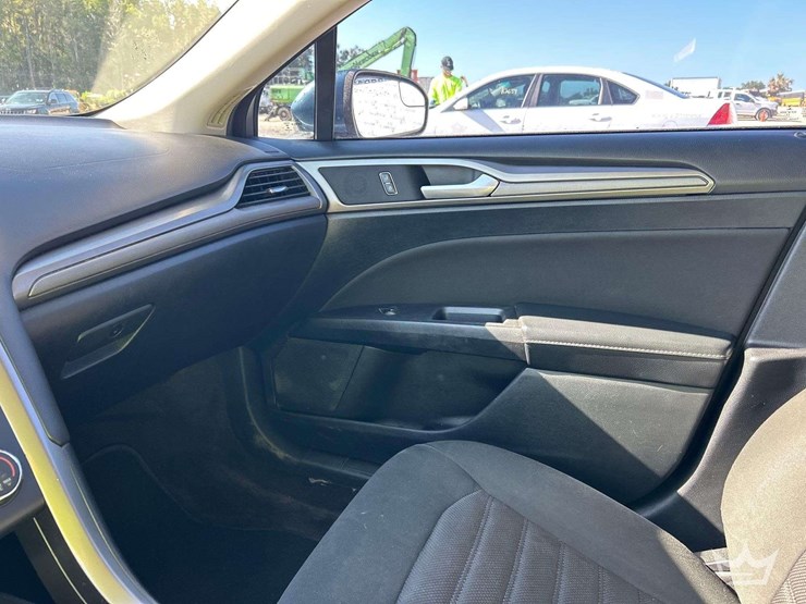 2018-ford-fusion-sedan-image-20