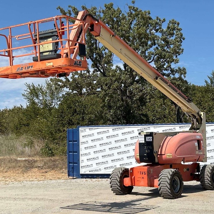 2008 JLG 800AJ
