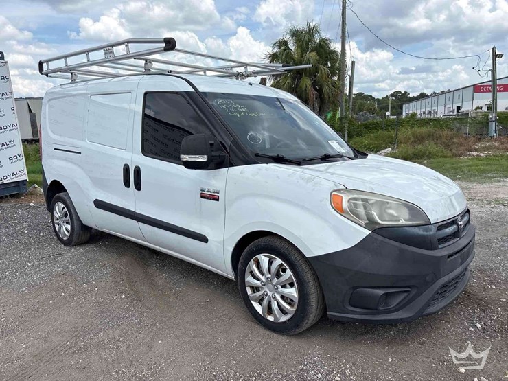 2017-ram-promaster-city-image-2