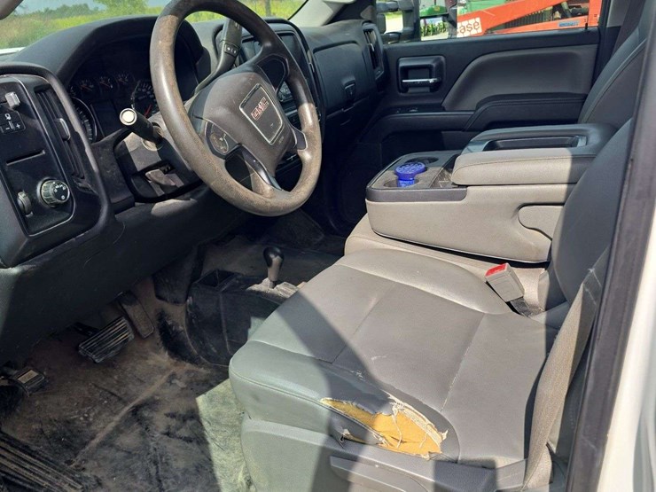 2015-gmc-2500-image-7