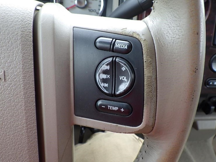 2008-ford-f350-image-40