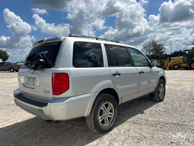 2004-honda-pilot-image-3