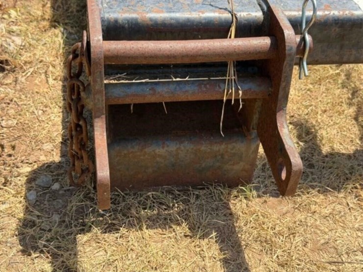 pallet-fork-hitch-shuttle-image-5