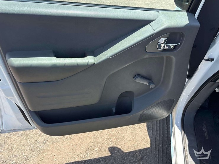 2018-nissan-frontier-image-13