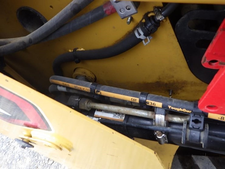 2014-caterpillar-226d3-image-25