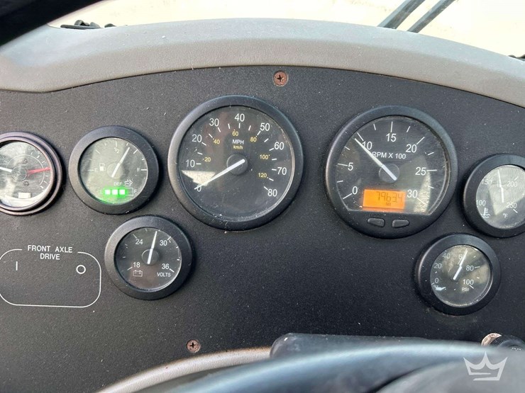 2014-gradall-xl3100-iv-image-12
