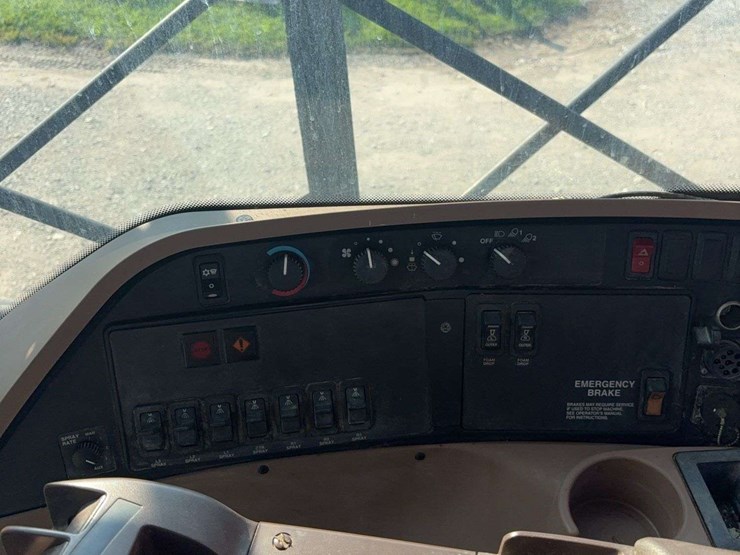 2005-john-deere-4920-image-27