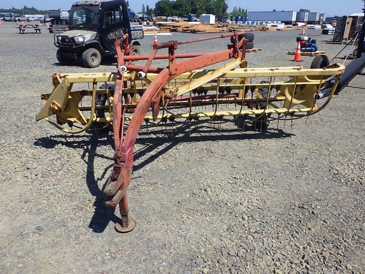 new-holland-256-image-5