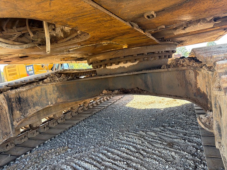 caterpillar-326fl-image-13