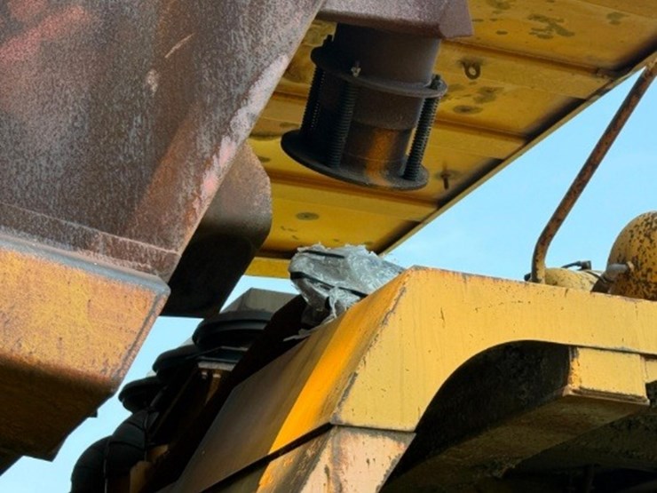 komatsu-330m-image-6