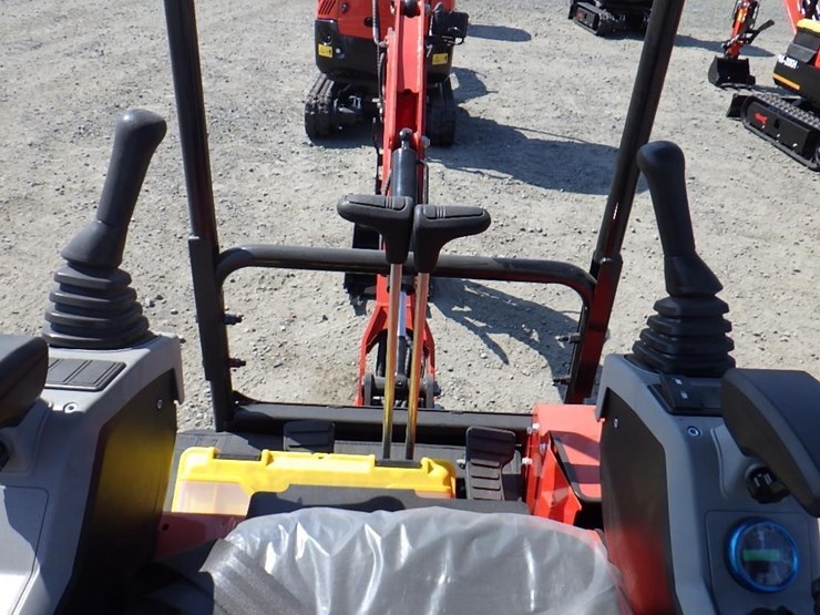 2026-tpm-tpm-18hh-hydraulic-excavator-image-21