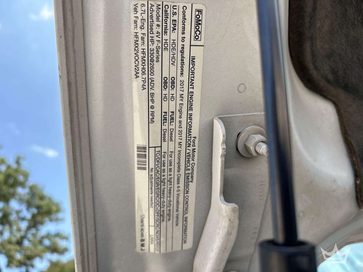 2017-ford-f550-image-10