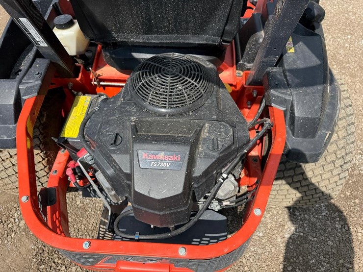 2022-kubota-z422-image-12