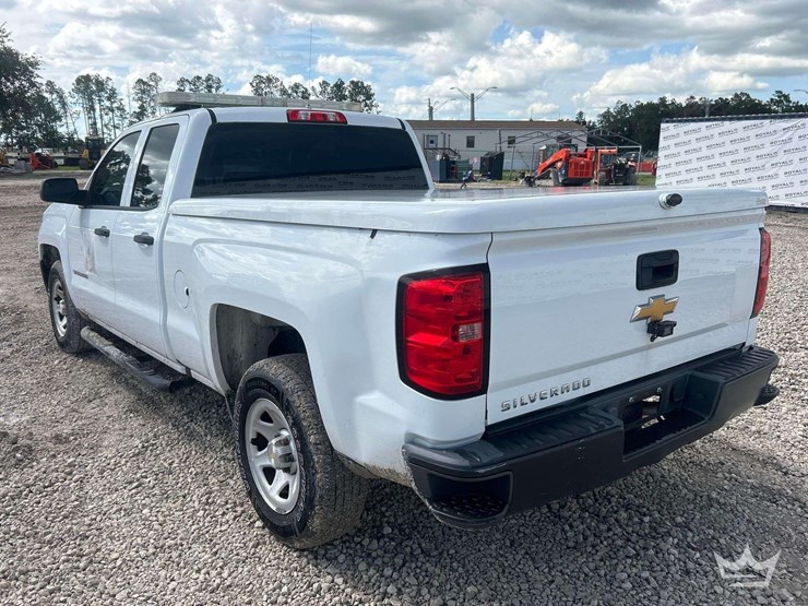2017-chevrolet-silverado-1500-image-4