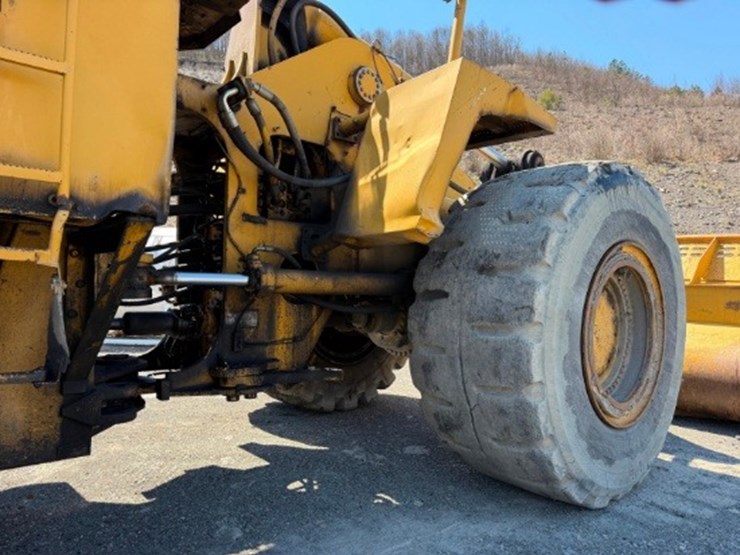 caterpillar-992g-image-13