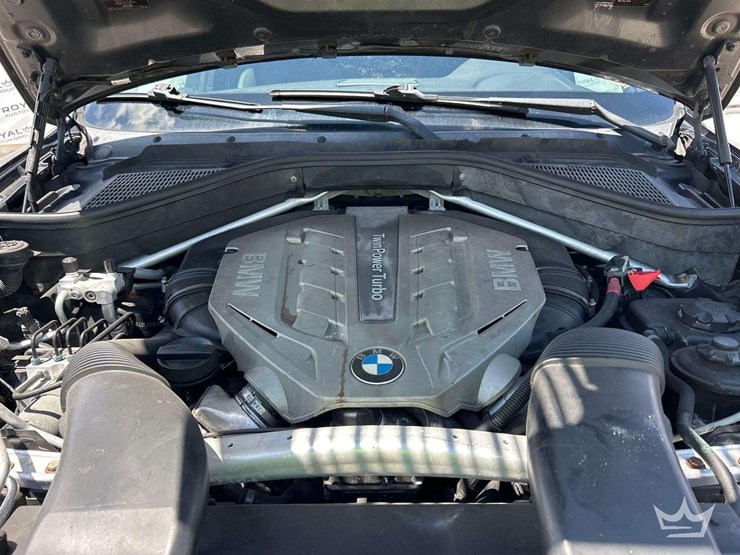 2011-bmw-x5-image-8