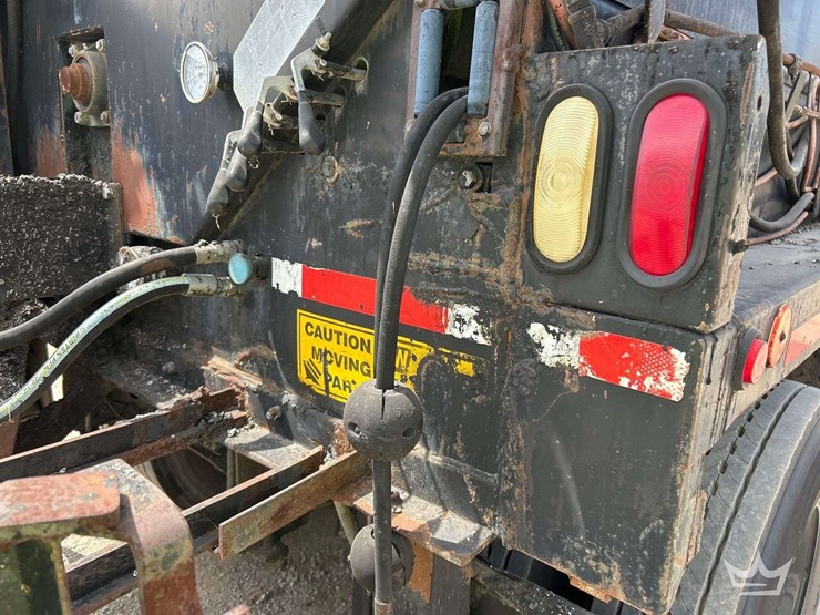 2006-international-durastar-4300-image-29