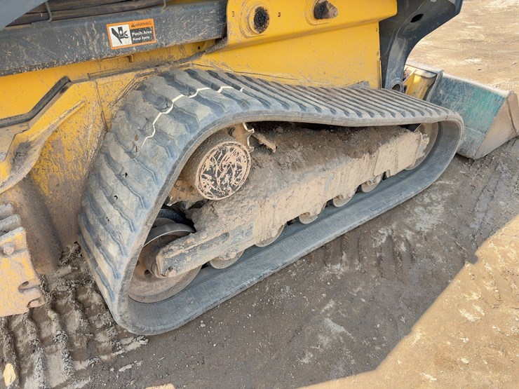 2023-deere-333g-image-14