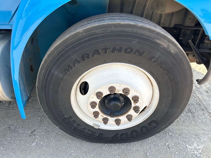 2011-international-durastar-4300-image-40