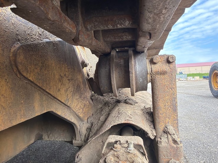 caterpillar-977-image-11