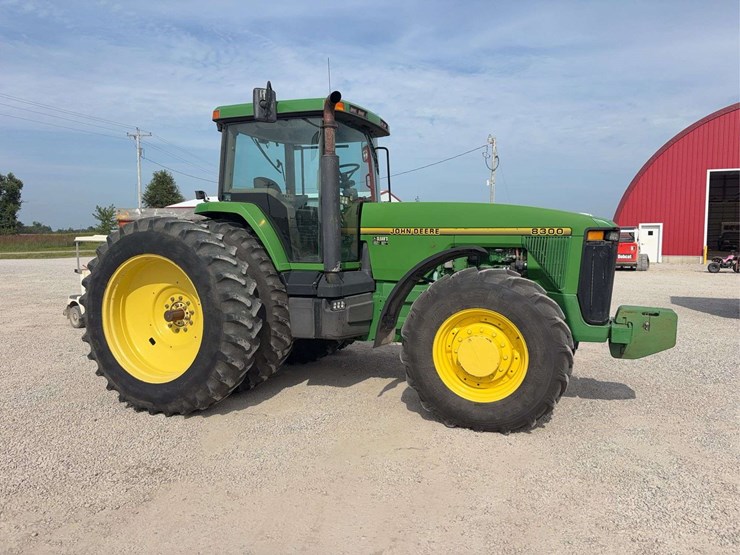 1995-john-deere-8300-image-5