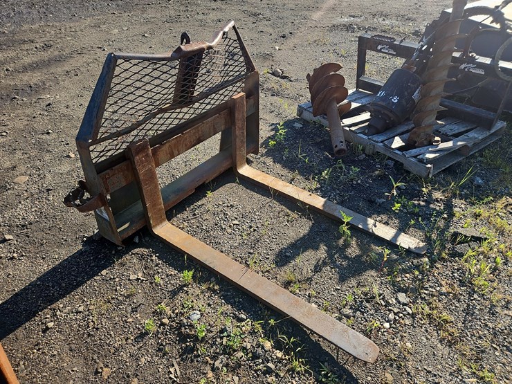 caterpillar-48"-forks-image-2