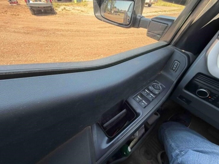 2024-ford-f450-image-18