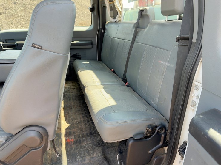 2016-ford-f350-xl-image-25