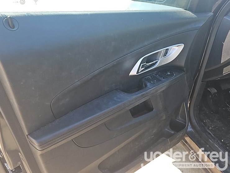 2016-chevrolet-equinox-image-14