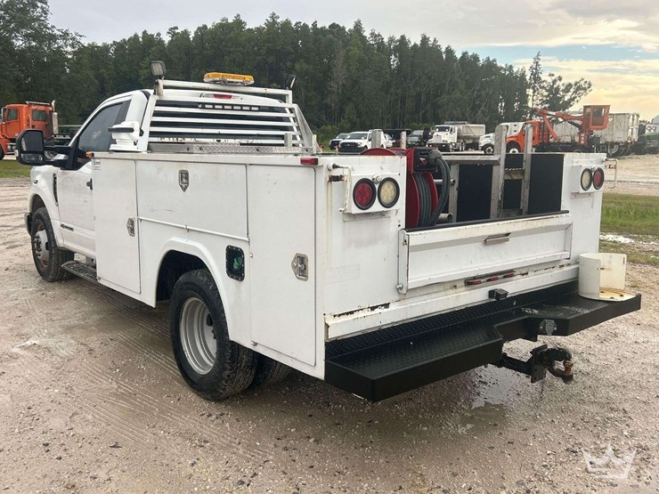 2018-ford-f350-image-4