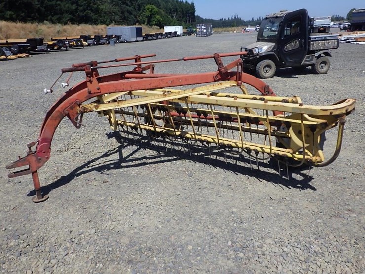 new-holland-256-image-2