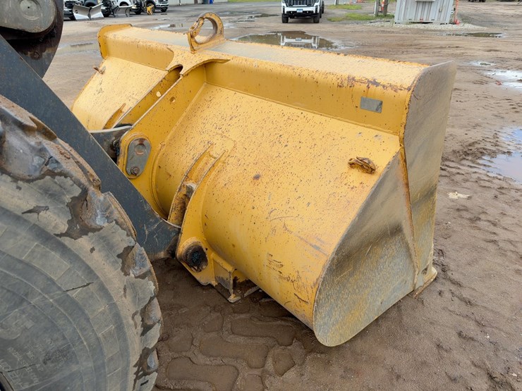 2009-deere-544k-image-11