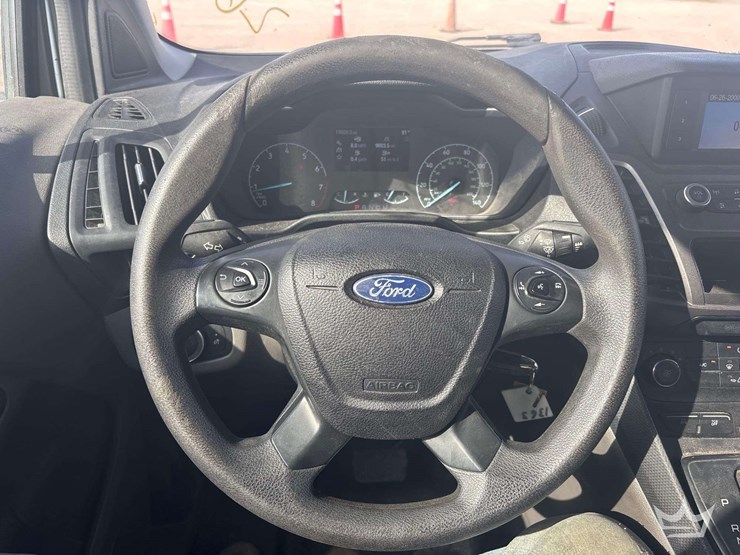 2021-ford-transit-connect-image-13