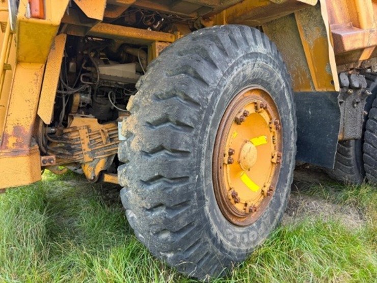 komatsu-330m-image-16