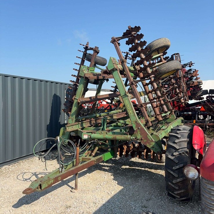 JOHN DEERE 325